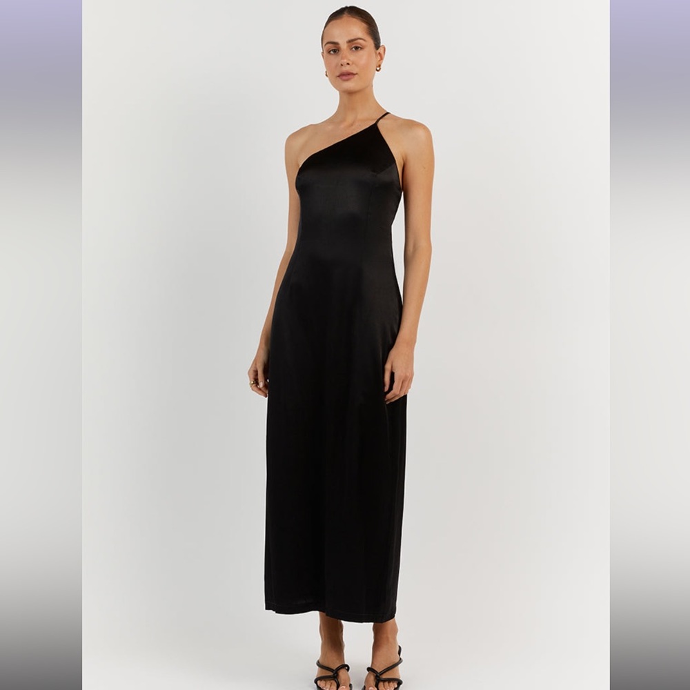 Dissh Rio one shoulder black gown size 8